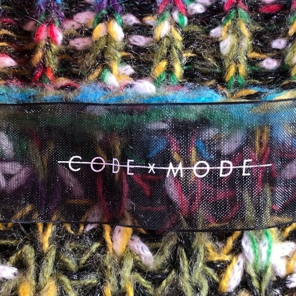 Code x Mode Cropped Crew Neck Chunky Knit Sweater - Picture 5 of 6